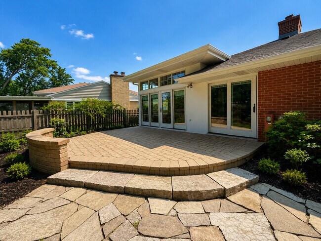 Foto del edificio - 924 Brookline Ln