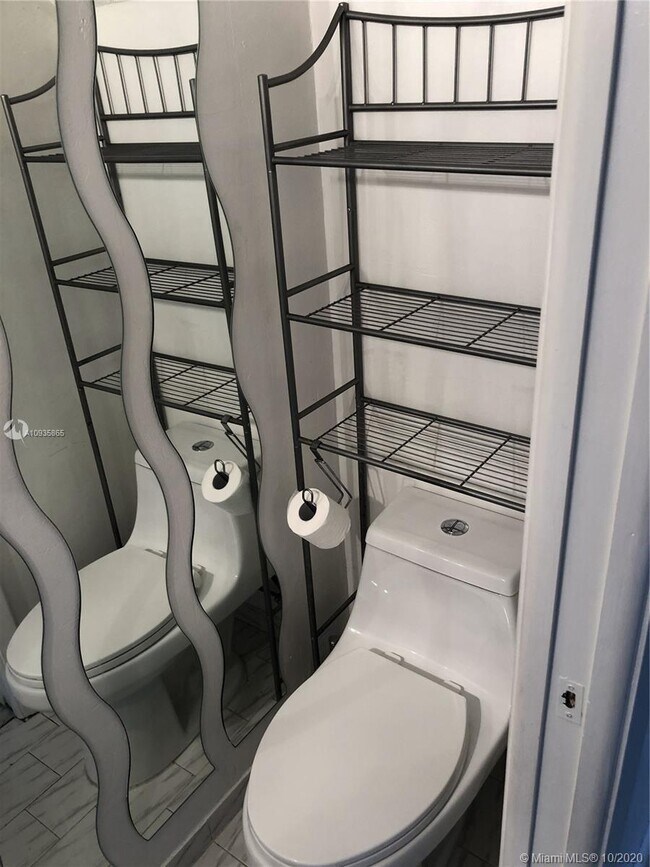 Foto del edificio - 5625 W 26th Ct