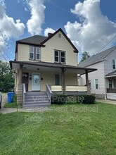 Building Photo - 4413 Woburn Ave