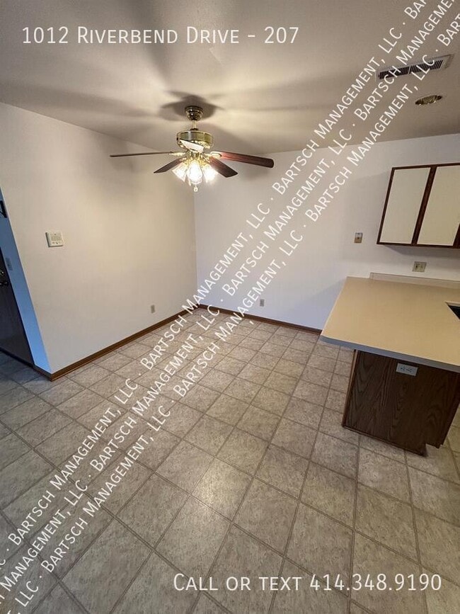 Foto del edificio - 1012 Riverbend Dr