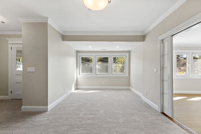 Foto del edificio - 40 Ledge Ave