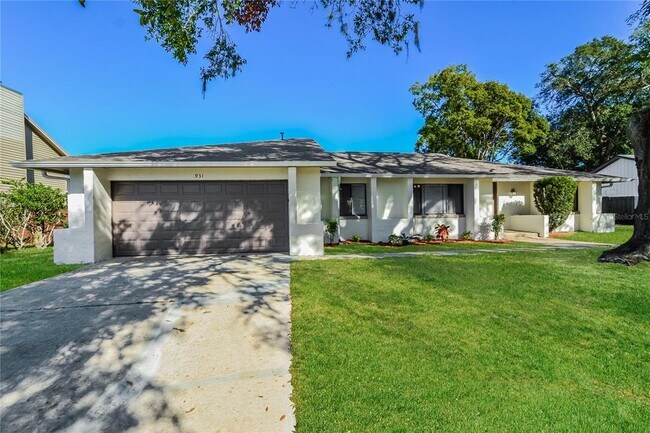Building Photo - 931 Waverly Dr
