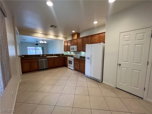 Foto del edificio - 7417 Quail Heights Ave