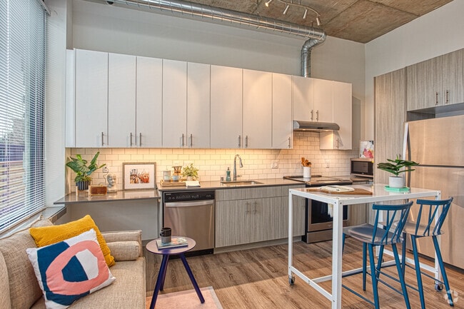 1HAB, 1BA - 620 ft² - Midtown 64 Apartments