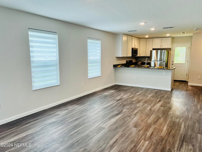 Foto del edificio - 575 S Woodlawn St