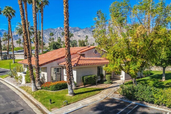 Foto del edificio - 2701 E Mesquite Ave