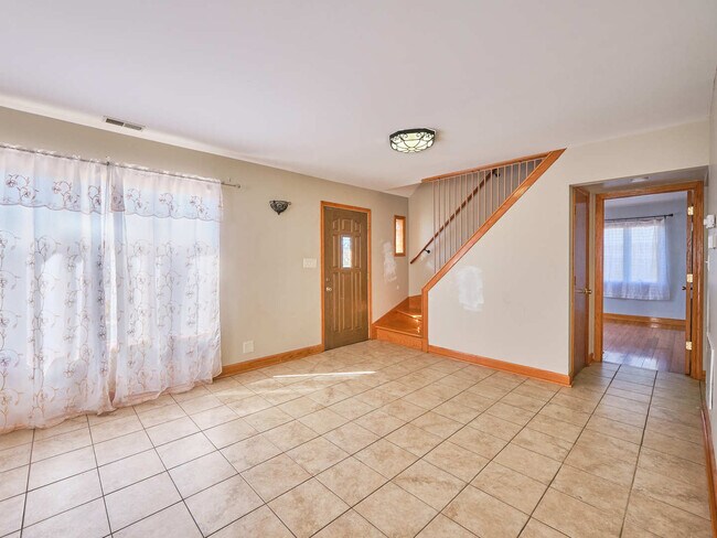 Building Photo - 8125 New Castle Ave