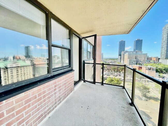 Foto del edificio - 280 Marin Blvd