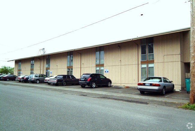 Foto del edificio - Garden Square Apartments