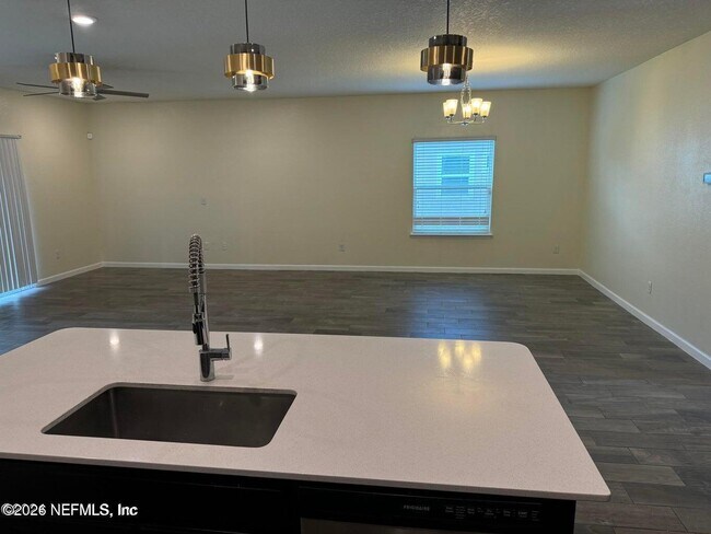 Building Photo - 15704 Stedman Lake Dr