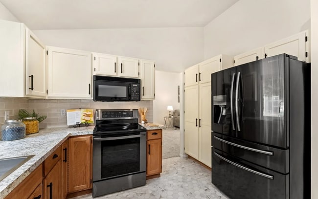 Building Photo - Private 4bd 3ba Snohomish Home