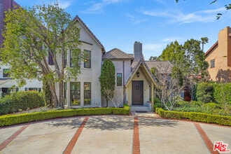 Building Photo - 665 McCadden Pl