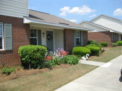 Primary Photo - Woodland Terrace