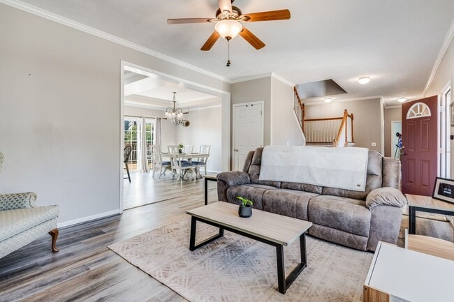 Building Photo - 113 Gladys Ln