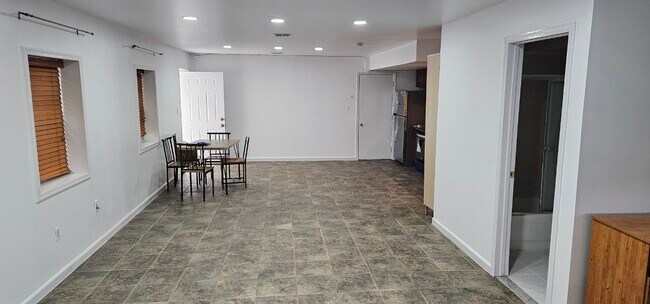 Building Photo - 52 Trenton St