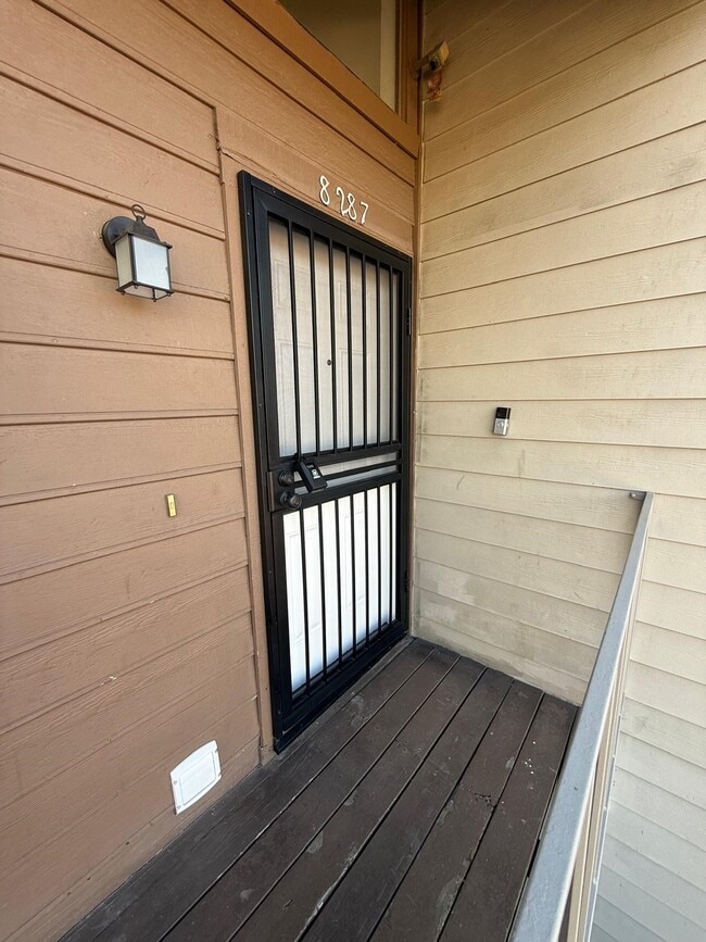 Building Photo - 8287 Sands Point Dr