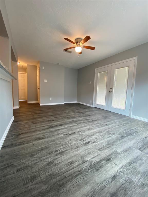 Building Photo - 7385 Lewis Dr