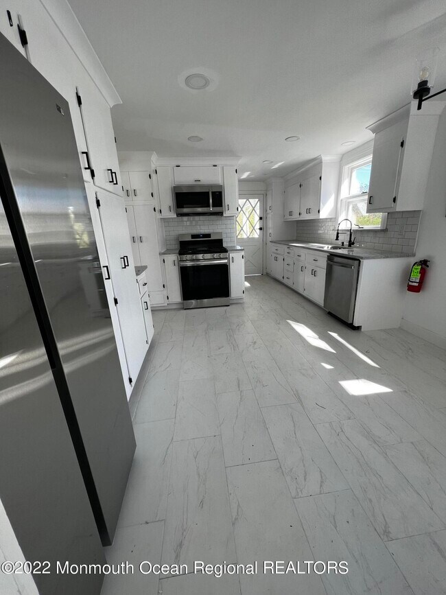 205 Locust Ave photo'