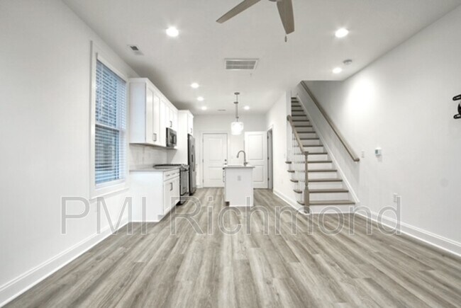 Foto del edificio - 127A Wellie Hill Place