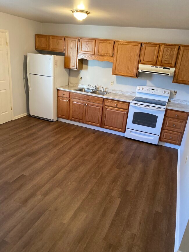 329 Academy Ave, Denton, MD 21629 Townhome Rentals in Denton MD