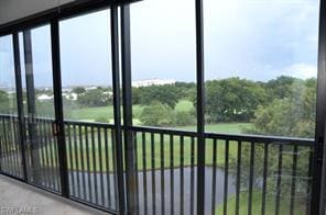 Foto del edificio - 7040 Pelican Bay Blvd