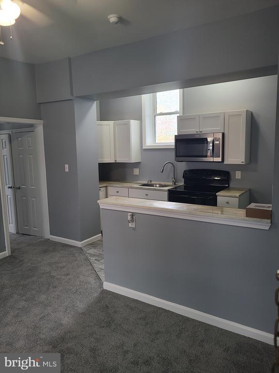 Building Photo - 918 N Clayton St