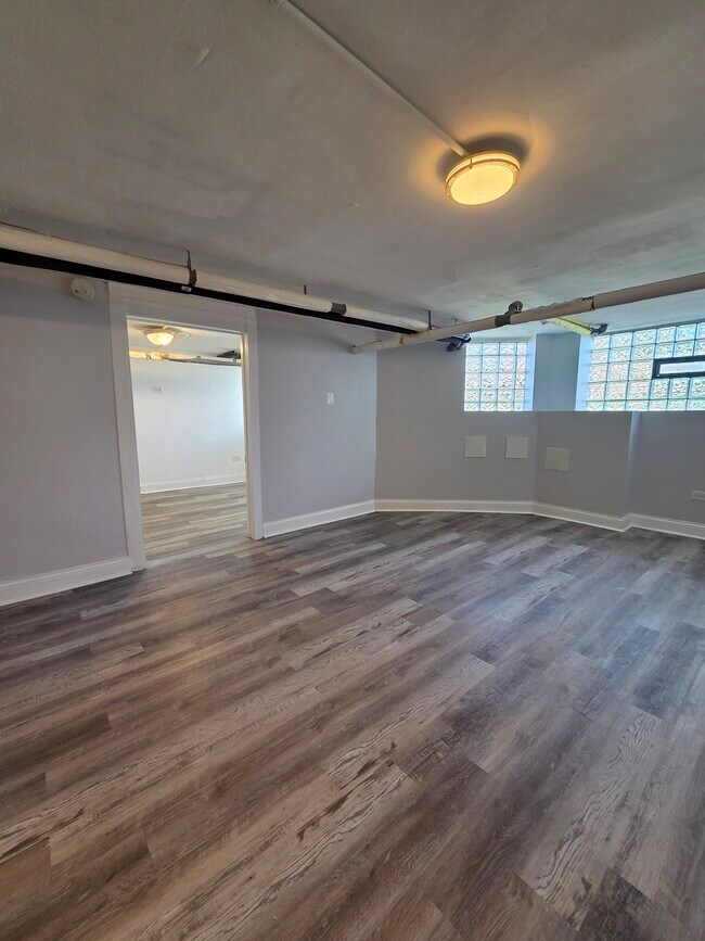 Foto del edificio - 2740 W 73rd St