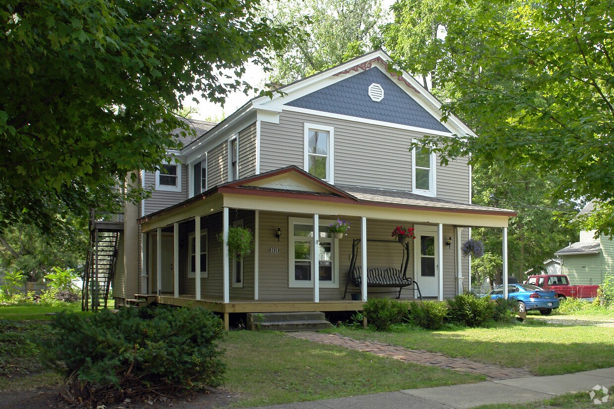 8828 E D Ave, Richland, MI 49083 Apartments in Richland, MI