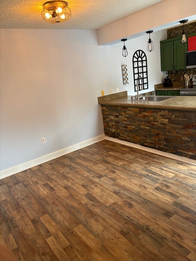 Foto del edificio - 2940 Peach St