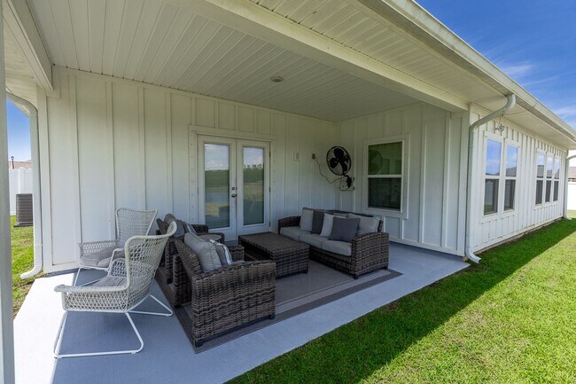 Foto del edificio - COMING SOON! Beautiful 5/3.5 Home in Jubilee Farms with Resort-Style Amenities & Spacious Living