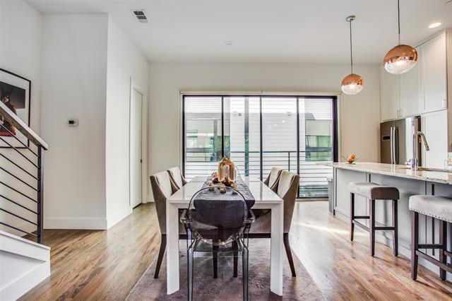 Building Photo - 2211 Moser Ave