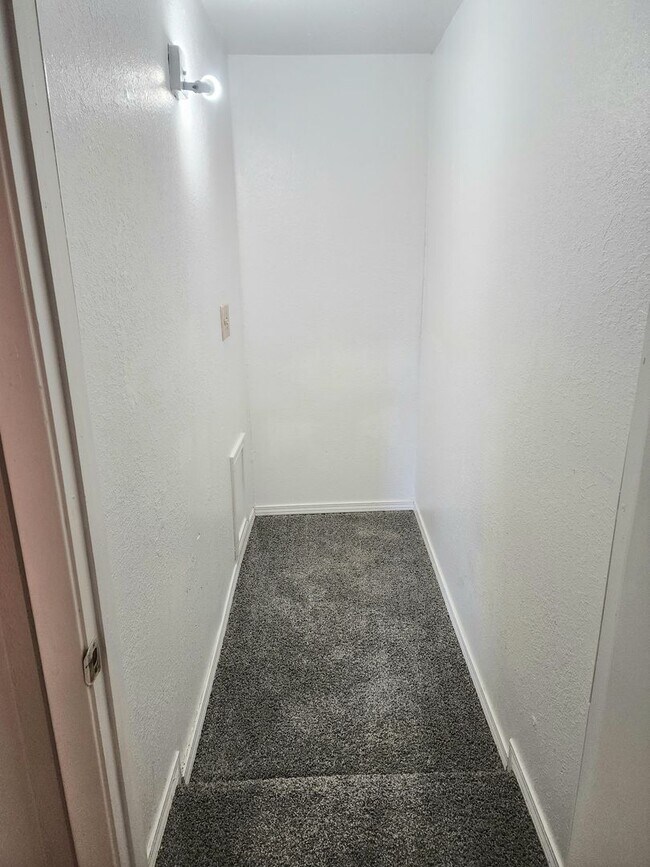 Foto del edificio - 905/907 N Ave K - duplex