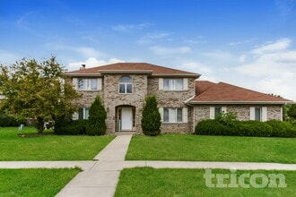 Building Photo - 7652 Brittany Ct