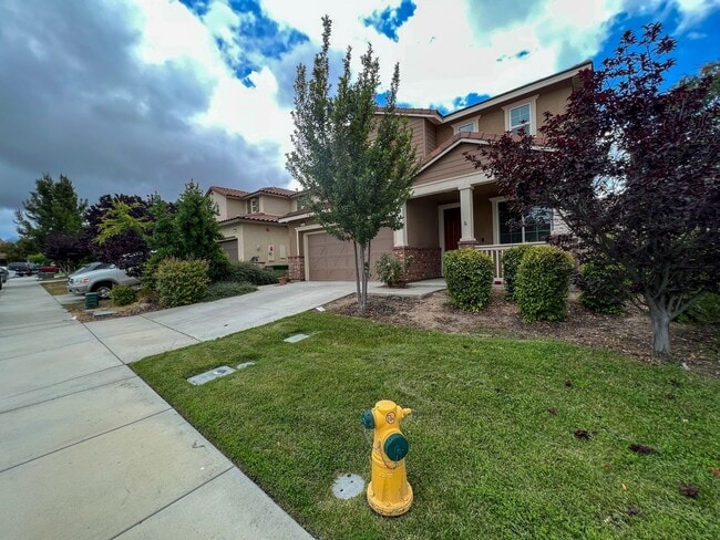 Foto del edificio - COMING SOON! Beautiful Redhawk home locate...