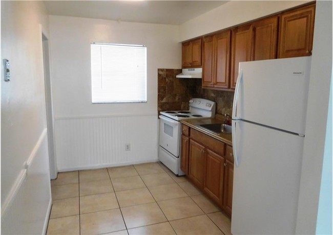 Photo - 2250 SW 64 Ave