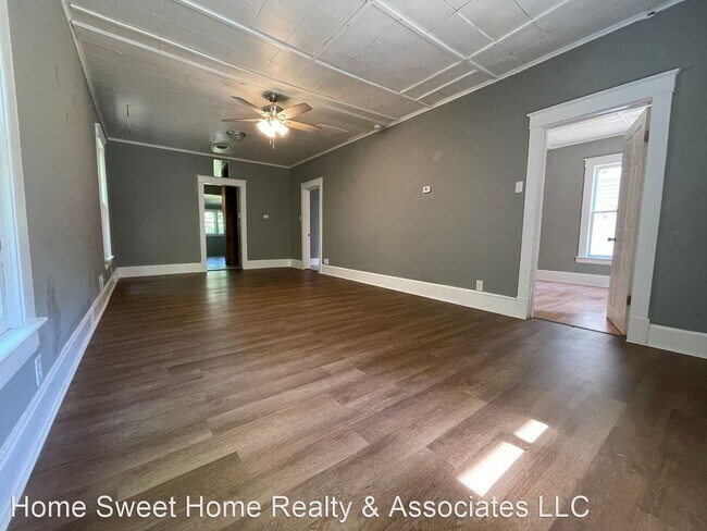 Building Photo - 2 br, 1 bath House - 1225 N Rogers Ave