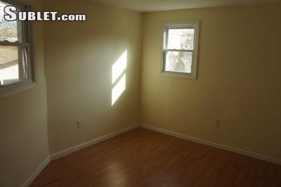 Building Photo - 753 Targee St