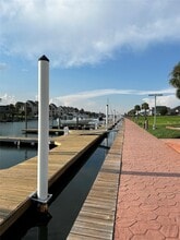 Building Photo - 617 Constellation Blvd