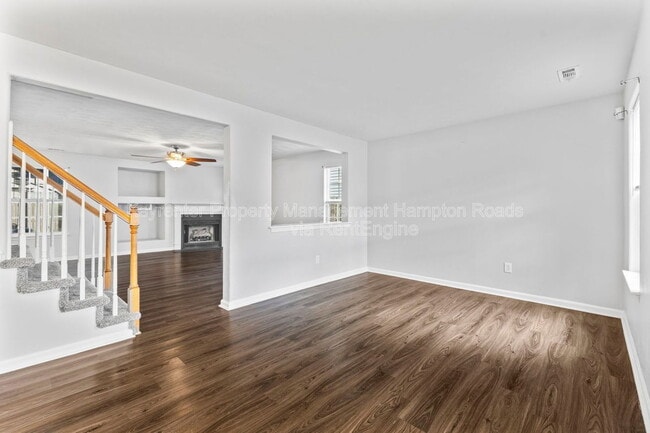 Building Photo - 312 Pebble Creek Dr