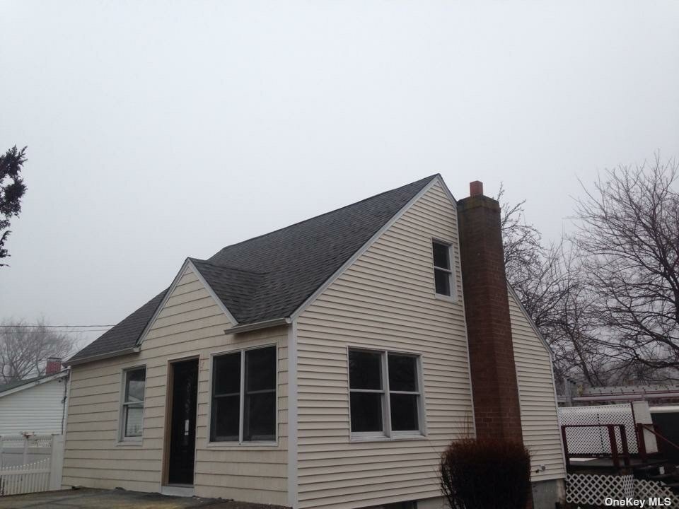 Primary Photo - 17 Lexington Rd