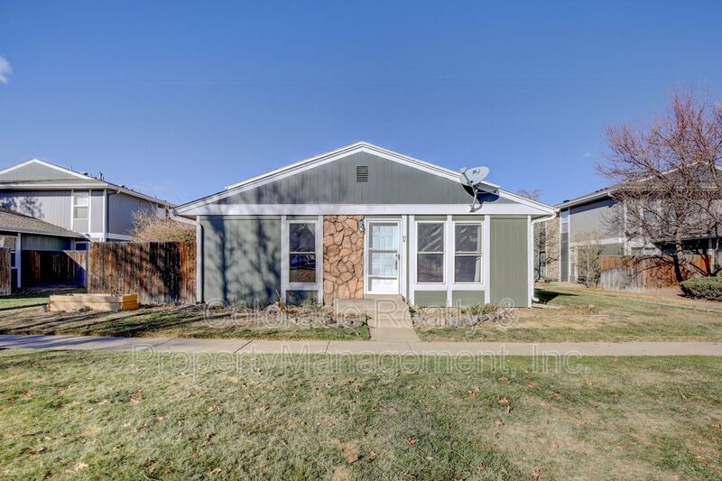 Primary Photo - 9901 E Evans Ave