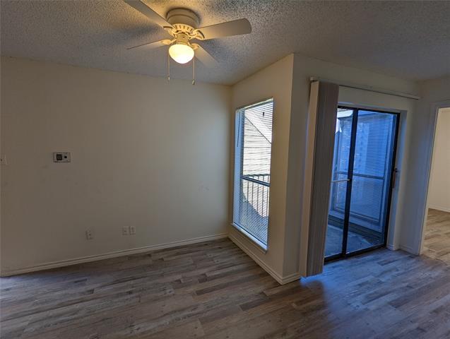 Foto del edificio - 9807 Walnut St
