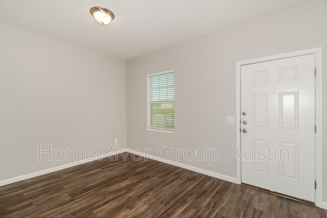 Foto del edificio - 13804 John Calhoun Dr