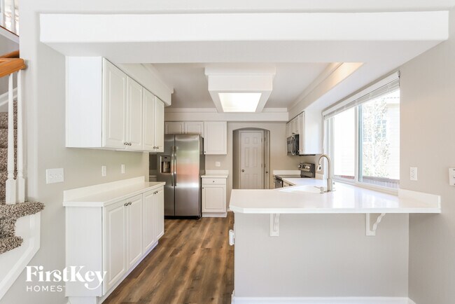 Foto del edificio - 1277 Braewood Ave