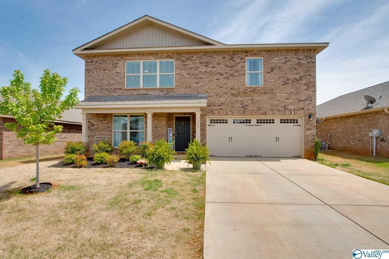 Foto principal - 117 Daymark Dr
