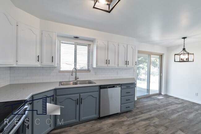 Building Photo - 2148 W 4950 S