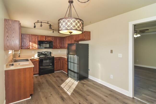 Foto del edificio - 232 Tanner Point Dr