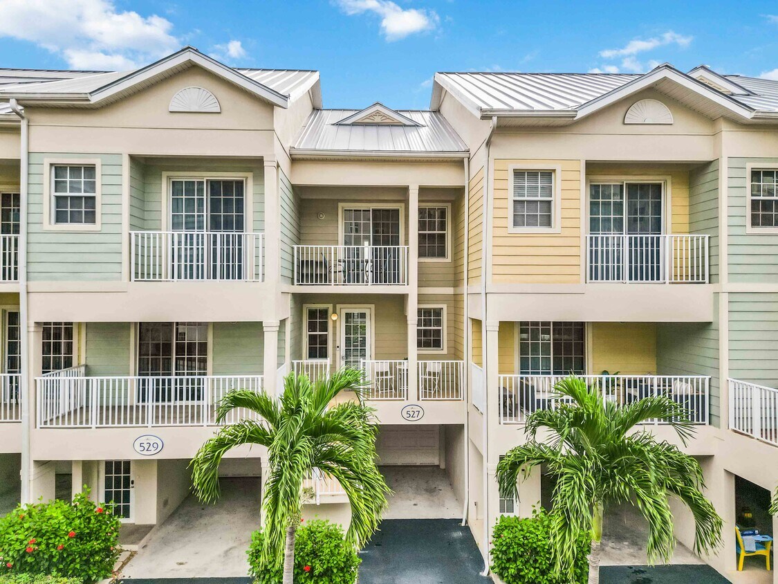 Primary Photo - 527 Bahia Beach Blvd
