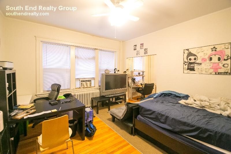 Primary Photo - 125 Peterborough St