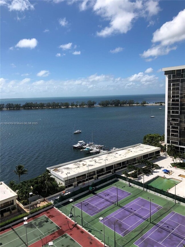 Building Photo - 1901 Brickell Ave